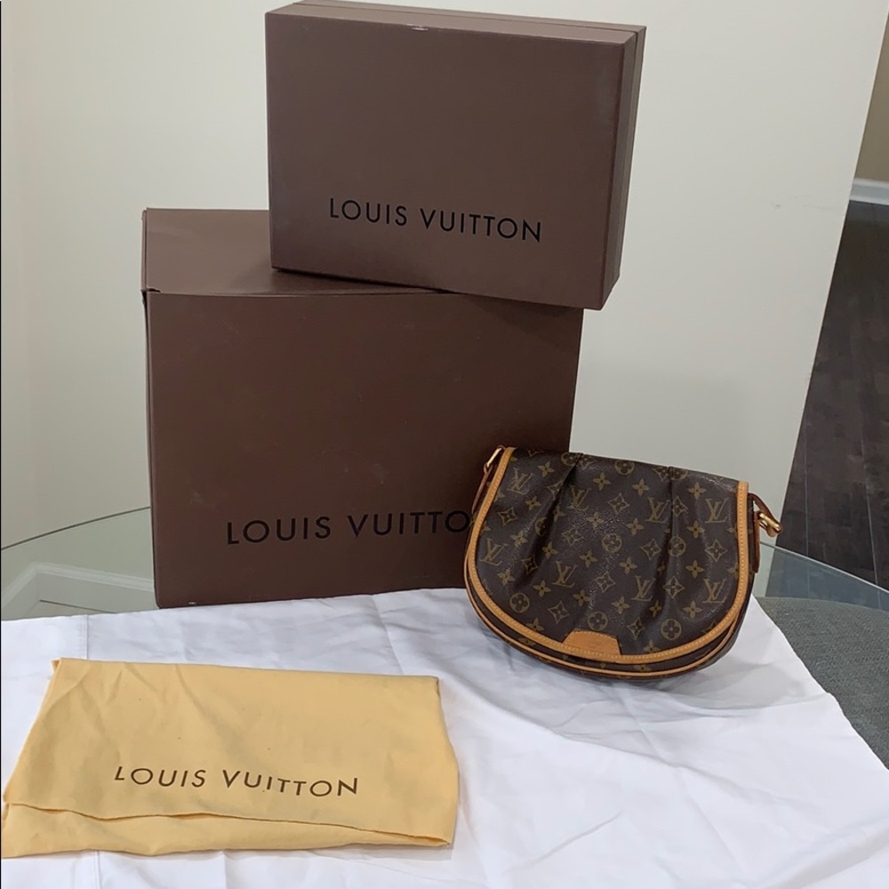 Louis Vuitton Menilmontant PM